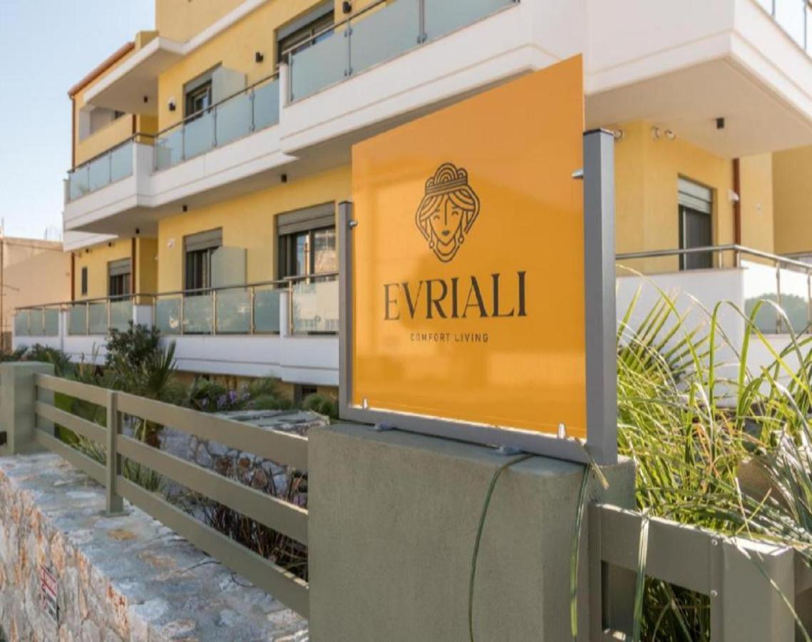 Evriali Comfort Living Palaiochora Exteriér fotografie